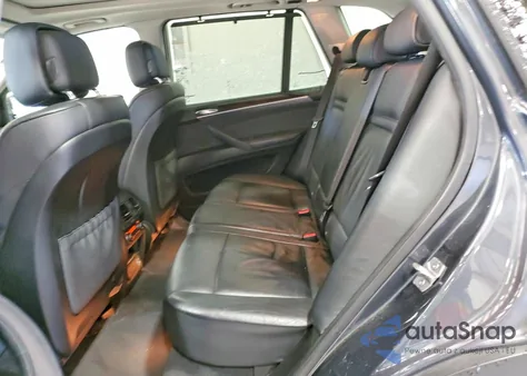 2013 BMW X5 xDrive35I z USA, uszkodzony, nr VIN 5UXZV4C54D0E11156